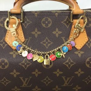 louis vuitton pastilles keychain